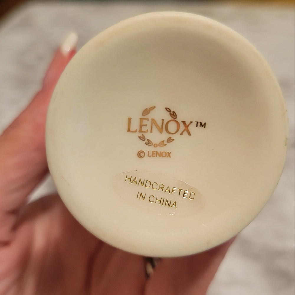 VINTAGE LENOX "ROSE BLOSSOM" VASE - Picture 7 of 7